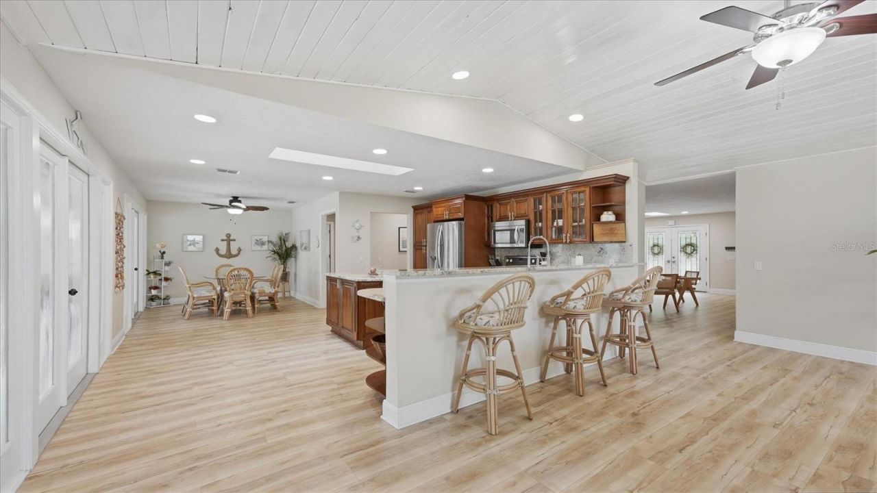 15127 Pennington Road, Tampa, FL 33624 Photo