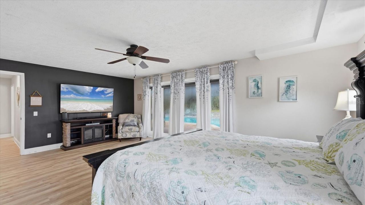 15127 Pennington Road, Tampa, FL 33624 Photo