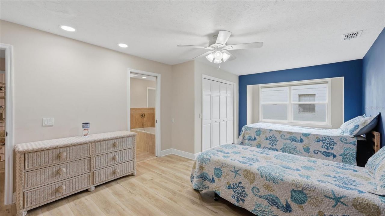 15127 Pennington Road, Tampa, FL 33624 Photo