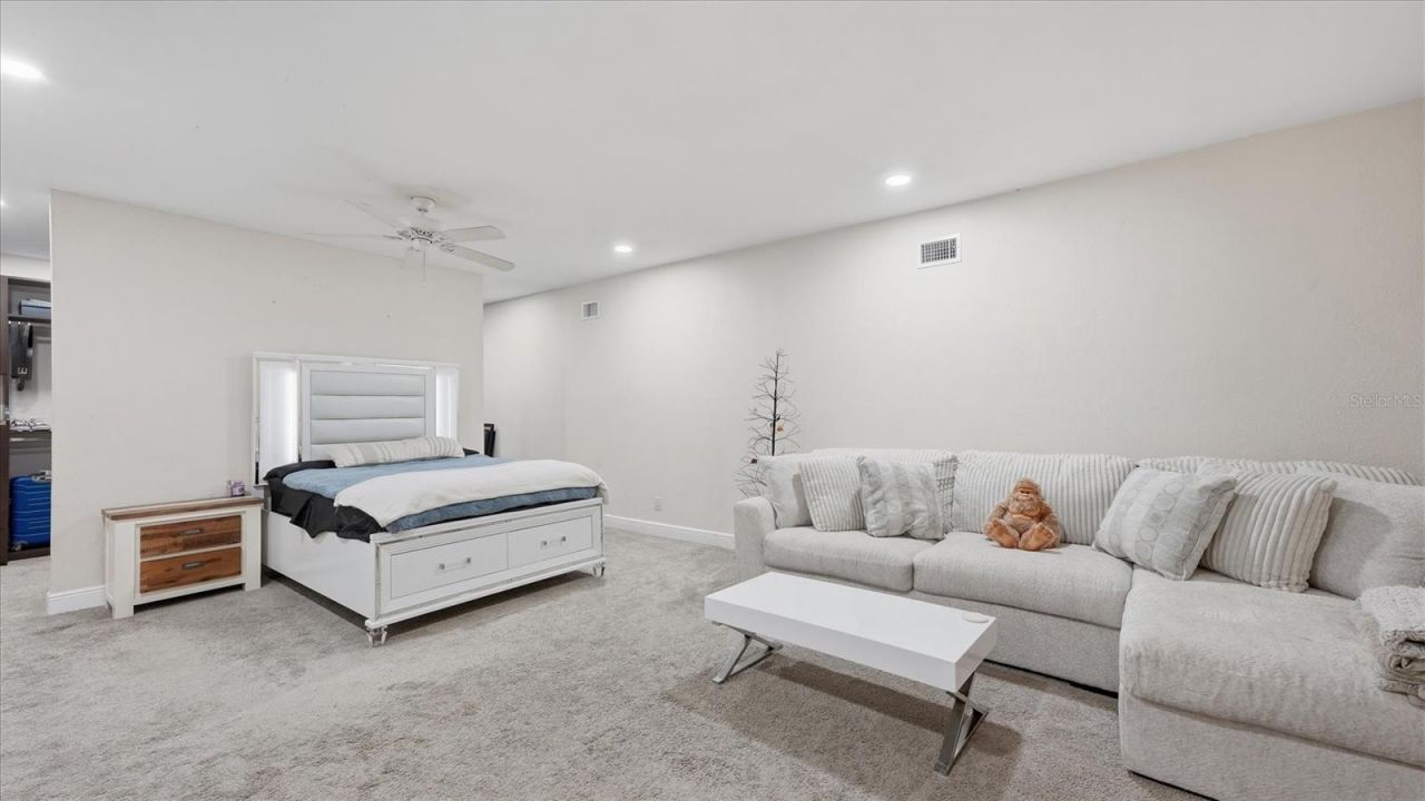 15127 Pennington Road, Tampa, FL 33624 Photo