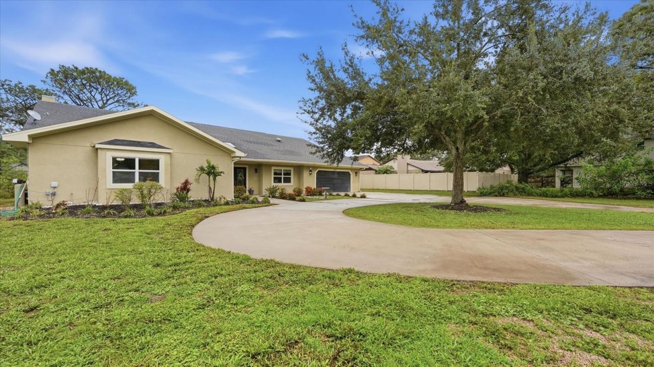 15127 Pennington Road, Tampa, FL 33624 Photo
