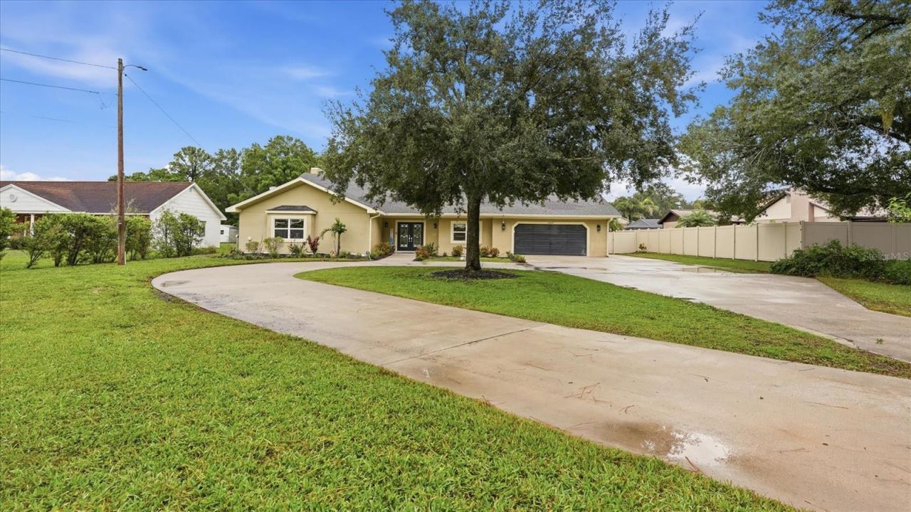 15127 Pennington Road, Tampa, FL 33624 Photo