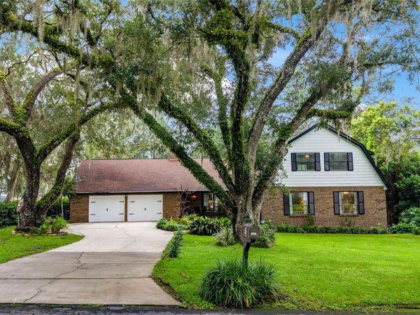 527 COLONIAL DRIVE , BROOKSVILLE, FL 34601