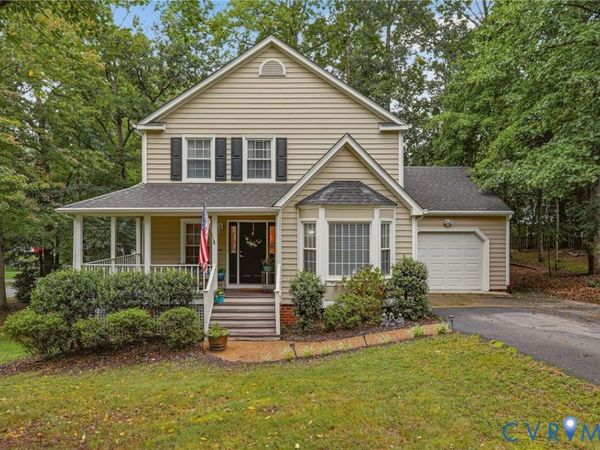 5811 Ridge Point Road , Midlothian, VA 23112