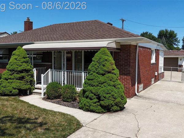 32910 Rosslyn Avenue , Garden, Mi 48135