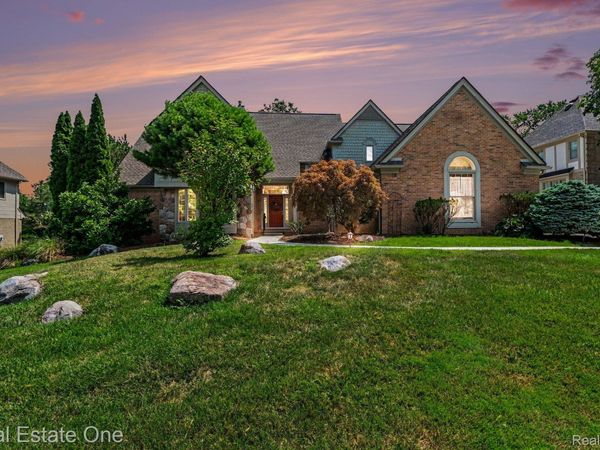 28988 Augusta , Farmington Hills, Mi 48331