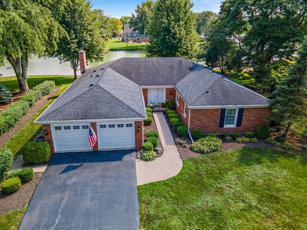 1217 Lake Shore Drive N, Barrington, IL 60010