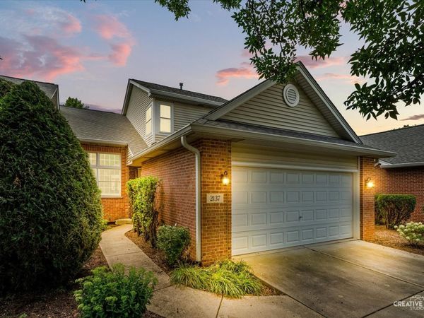 2137 Prairie Lane , Woodridge, IL 60517