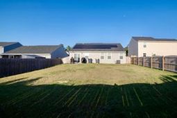 926 Sequoia Drive photo 4