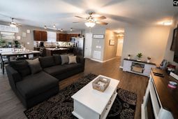 926 Sequoia Drive photo 4