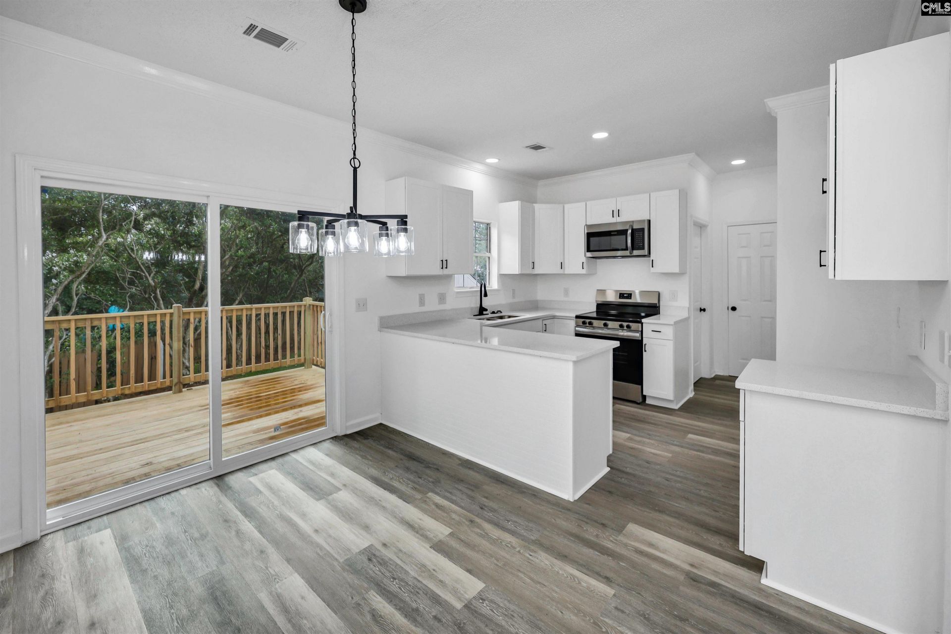 106 Royal Crest Drive Photo 12