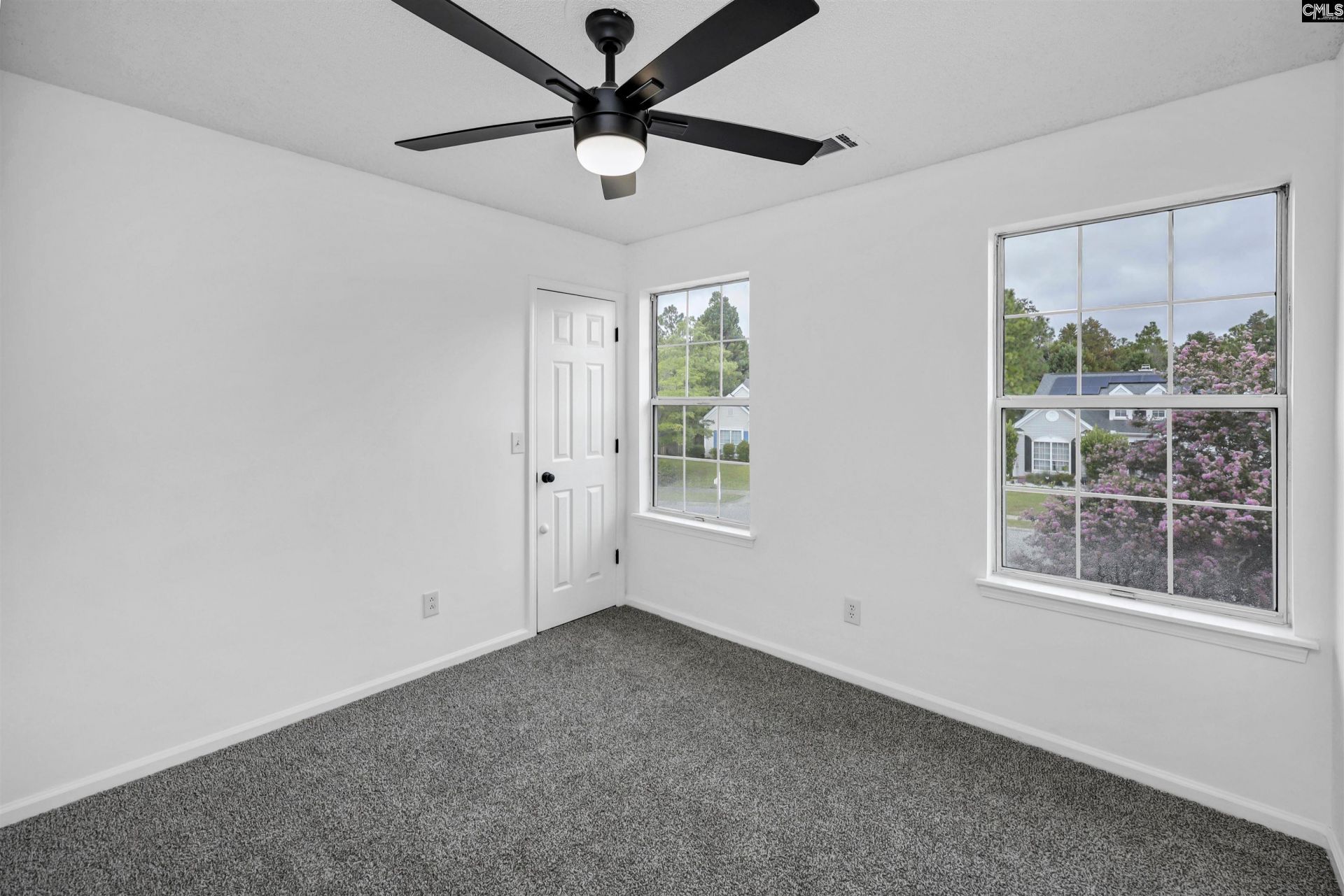 106 Royal Crest Drive Photo 15