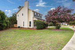 106 Royal Crest Drive photo 4