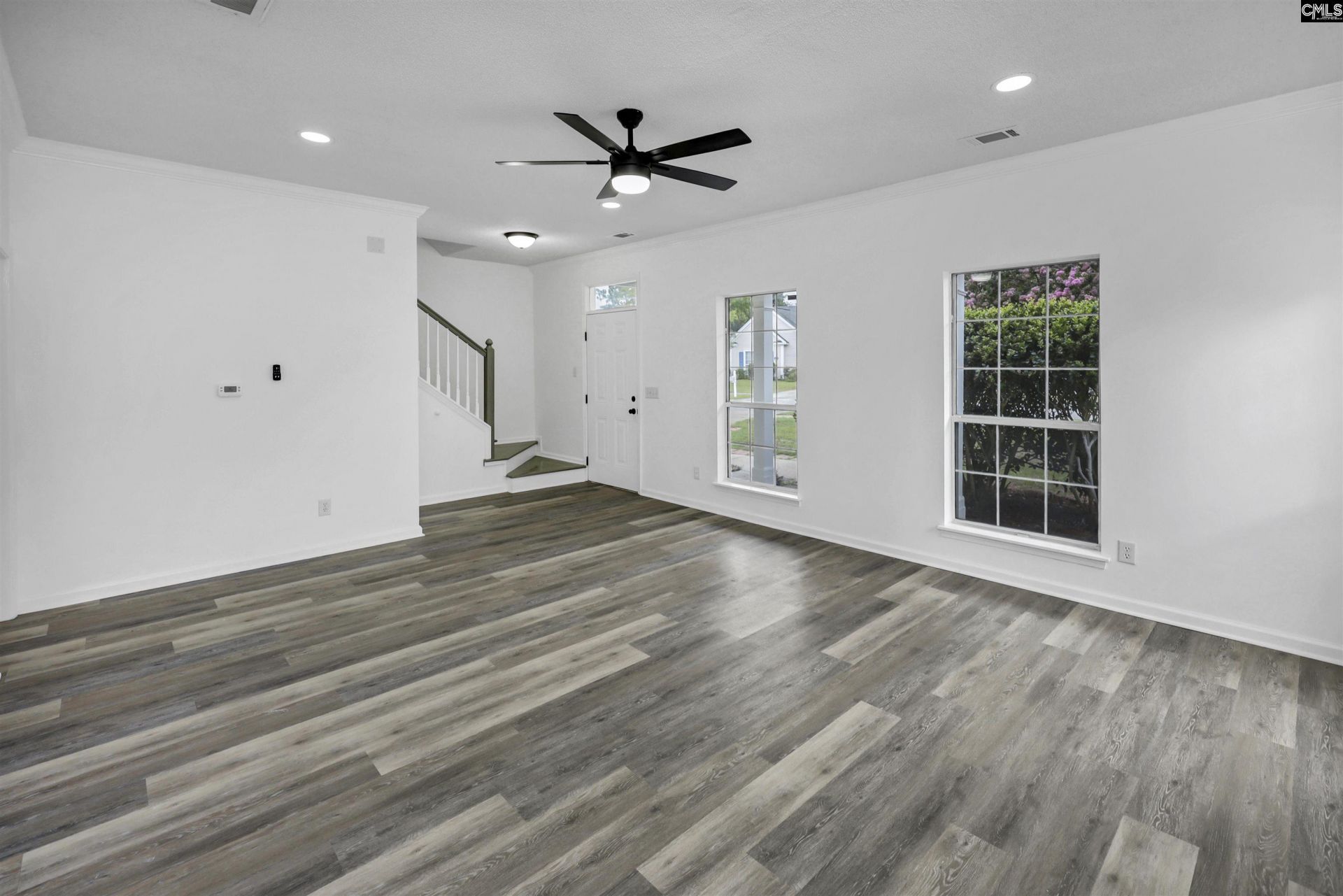 106 Royal Crest Drive Photo 30