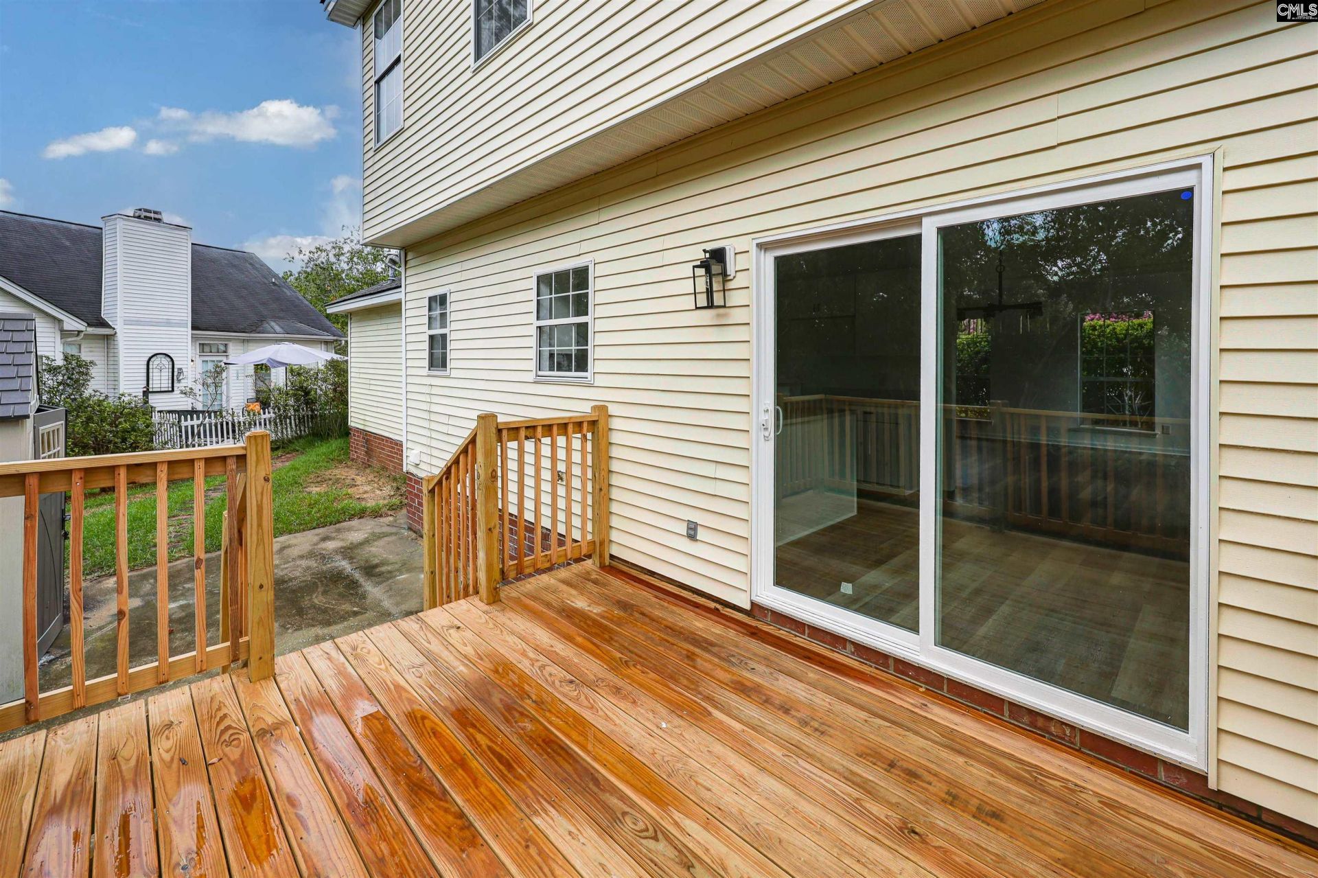 106 Royal Crest Drive Photo 31