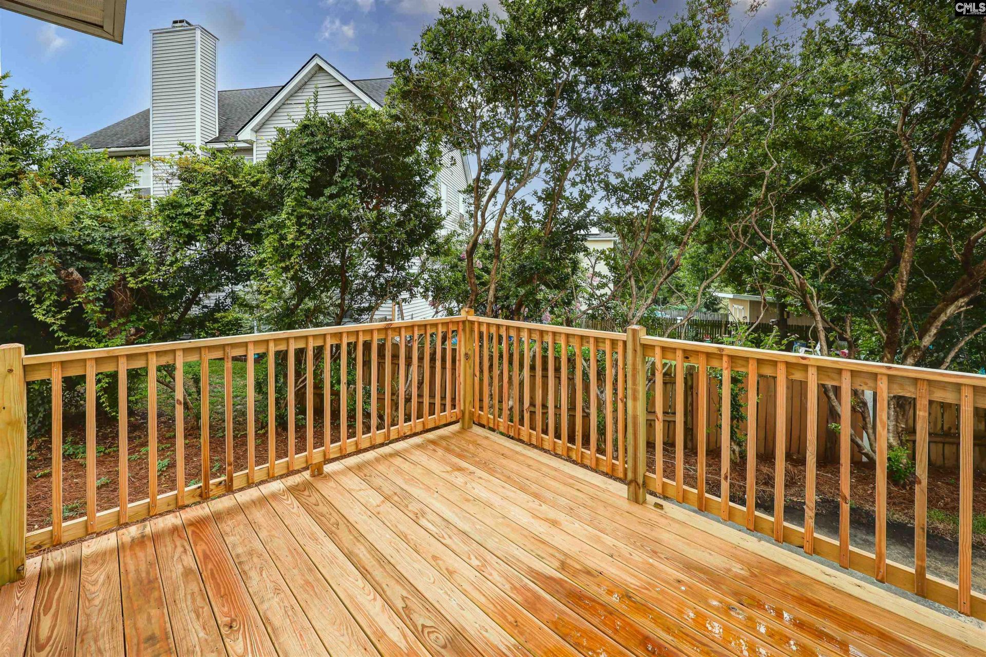 106 Royal Crest Drive Photo 33