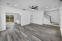 106 Royal Crest Drive photo 4