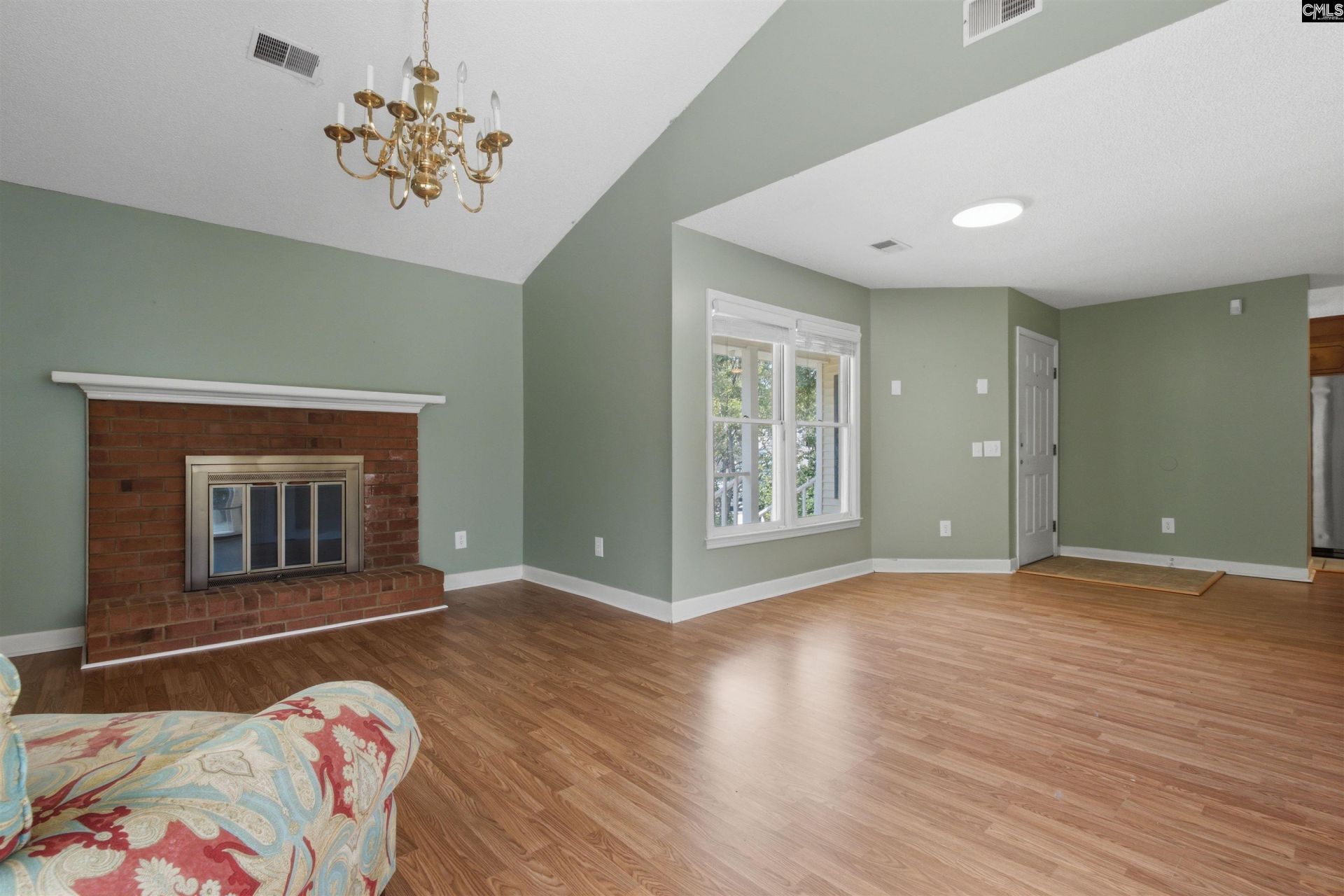 134 Village Walk Photo 10