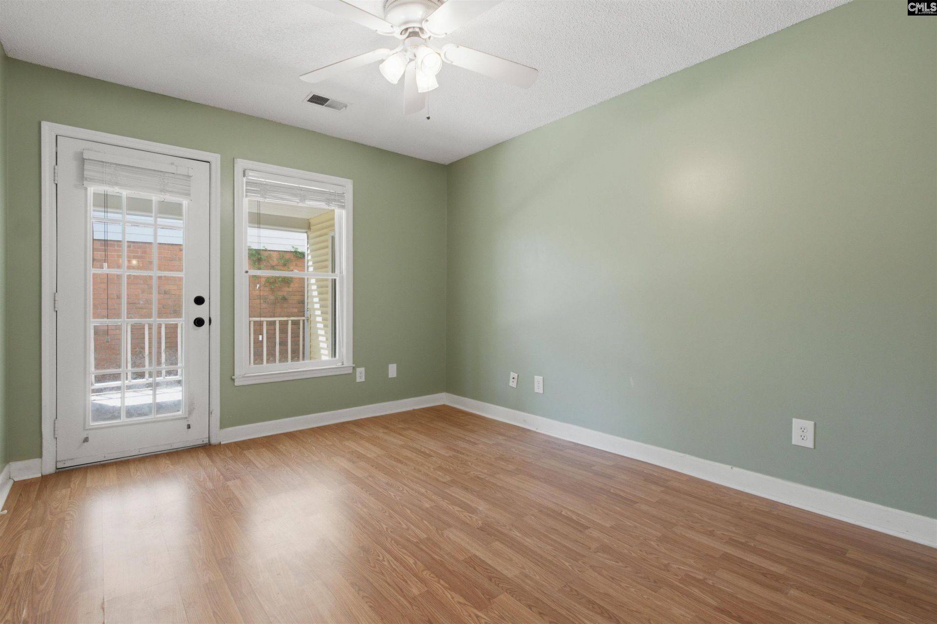 134 Village Walk Photo 23