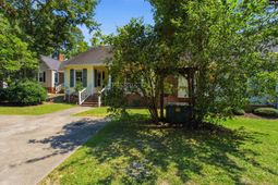 134 Village Walk photo 4