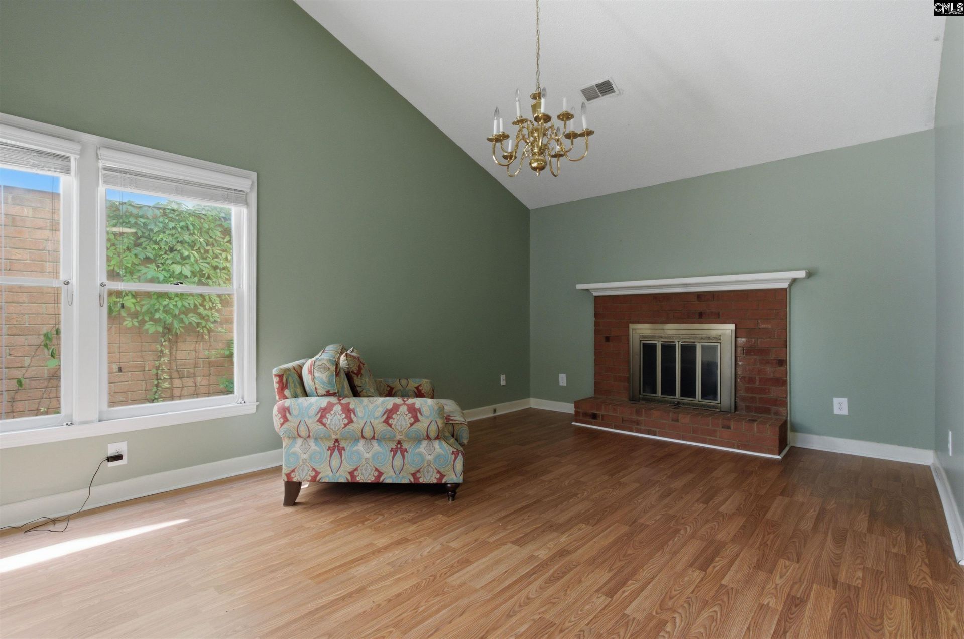134 Village Walk Photo 6