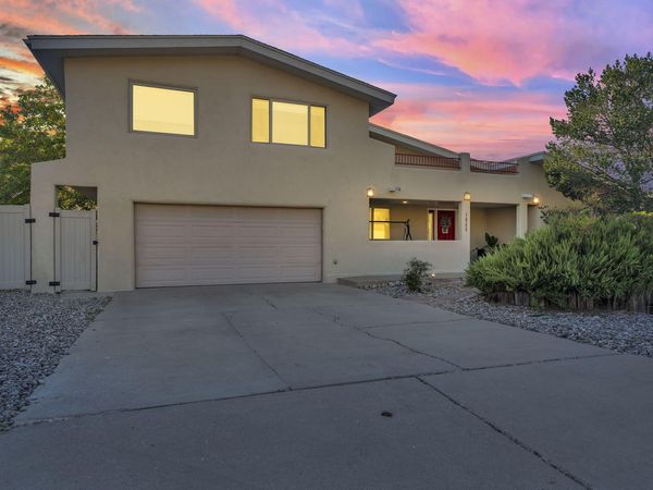 1805 Valdez Drive NE, Albuquerque, NM 87112