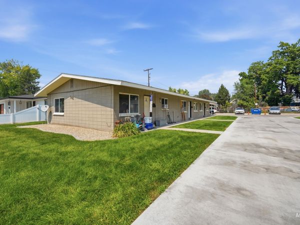240 High St, Nampa, ID 83651