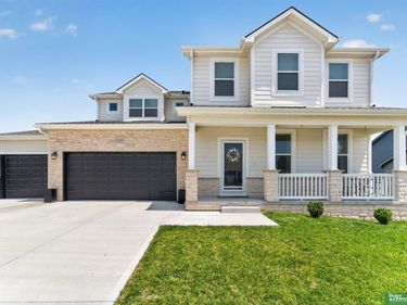 12103 S 208th Avenue, Gretna, NE 68028