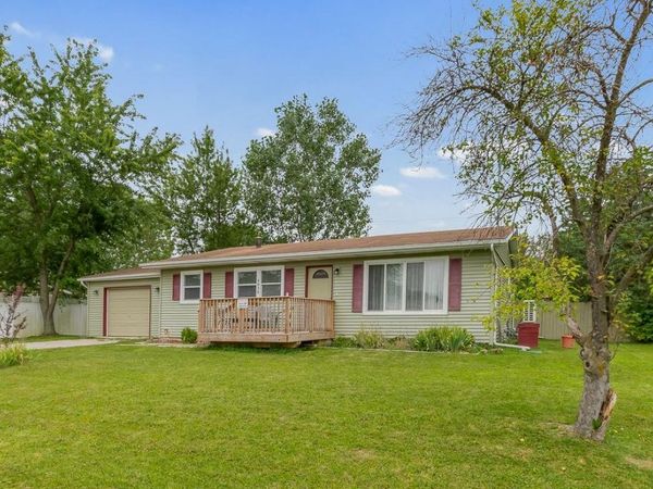 4838 N Clover Lane , Michigan City, IN 46360
