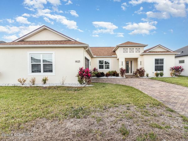 1923 Crossbill Drive , Titusville, FL 32796