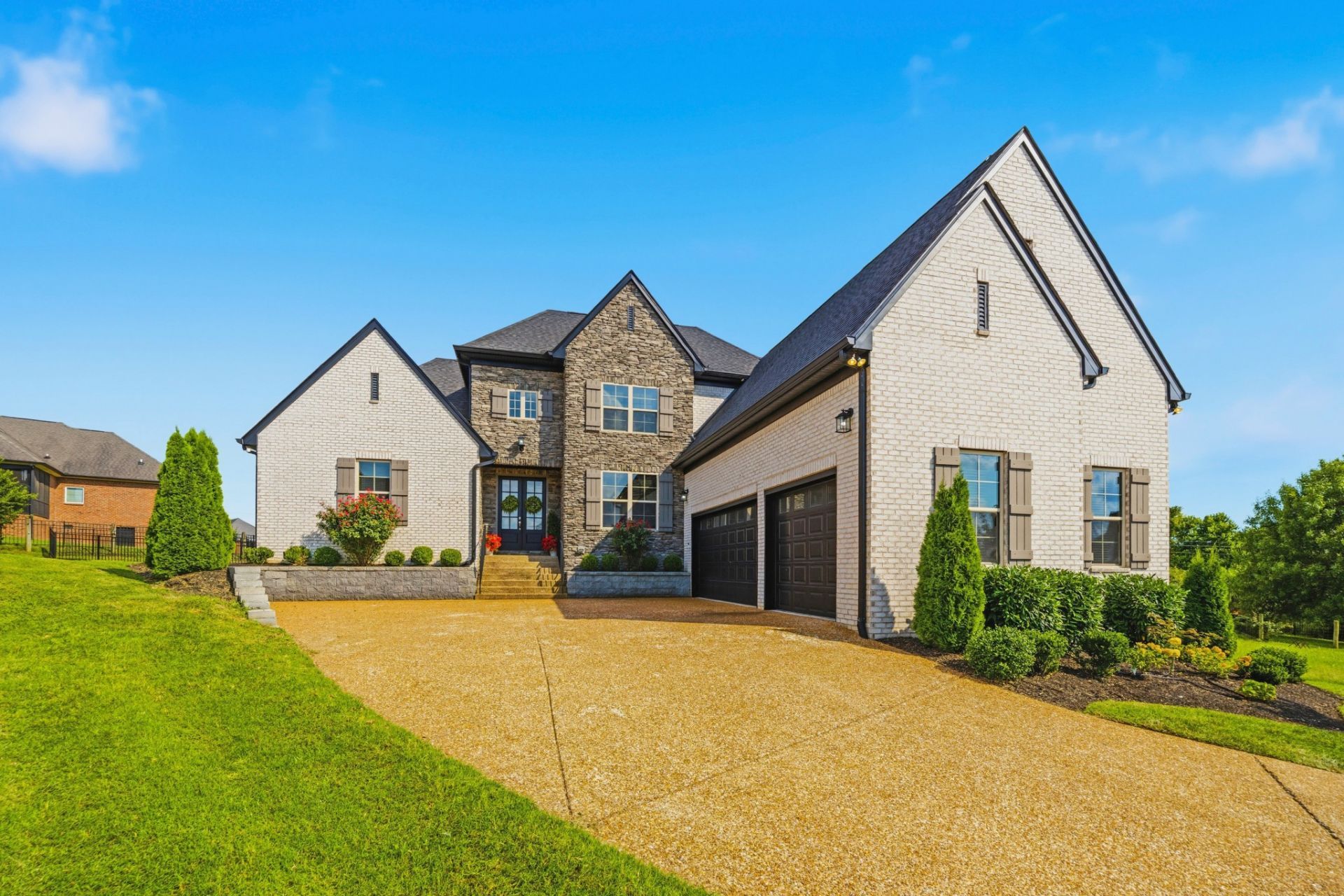2022 Eagle View Rd , Hendersonville, TN 37075 Main Photo