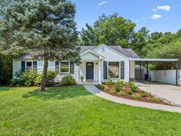 877 Kipling Dr , Nashville, TN 37217