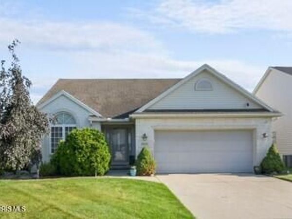 9702 Belmont Circle, Whitehouse, OH 43571