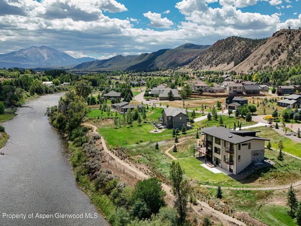 1566 River Bend Way, Glenwood Springs, CO 81601