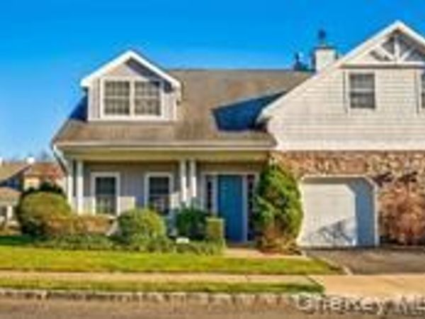 239 Pond View Drive , Port Washington, NY 11050