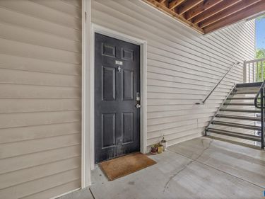 270 RIVERBEND DR, Unit 2F, Charlottesville, VA 22911