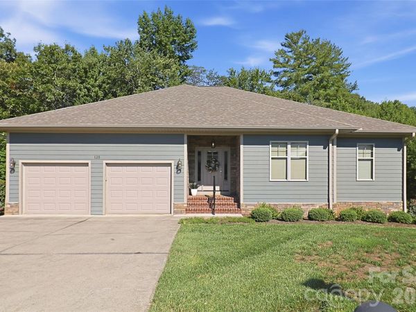 125 Beechmont Drive, Morganton, NC 28655