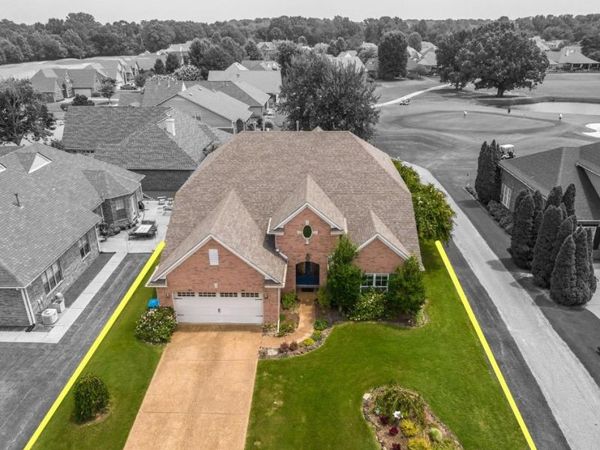 25 FAIROAKS DR, Oakland, TN 38060