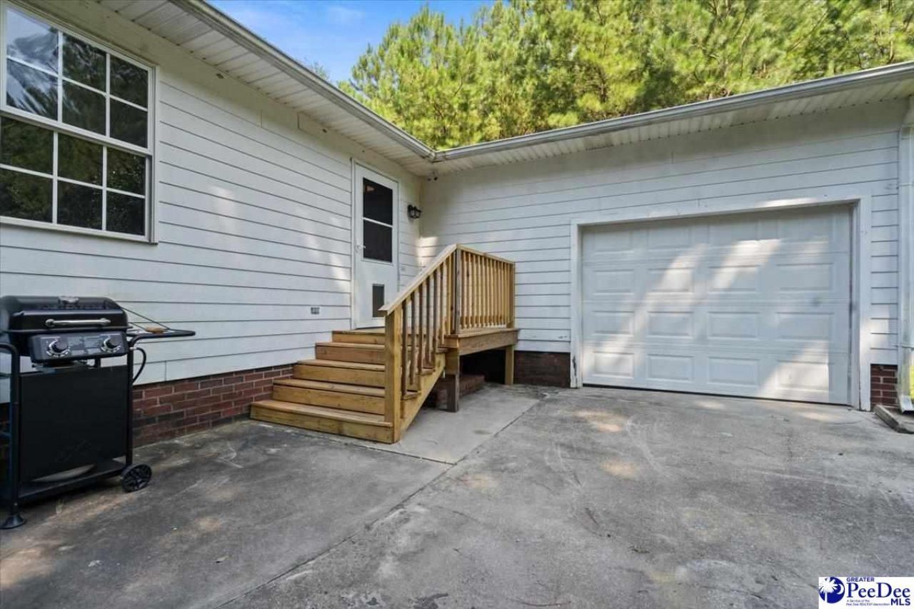4448 Charlie Cade Road Photo 13