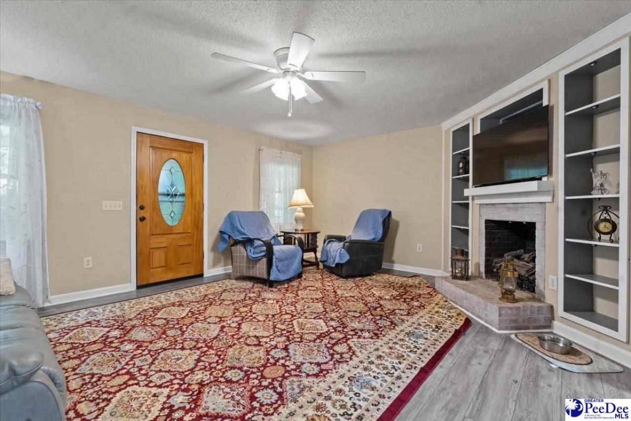 4448 Charlie Cade Road Photo 4