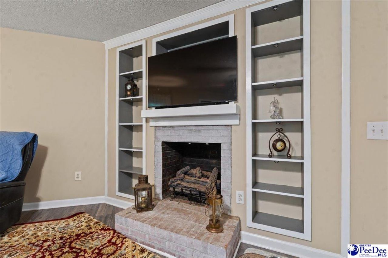 4448 Charlie Cade Road Photo 5