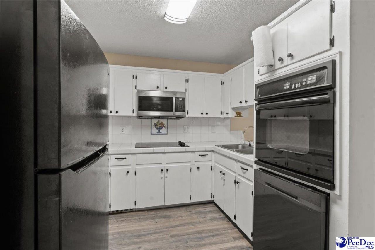 4448 Charlie Cade Road Photo 8