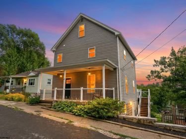 616 Globe Avenue, Morgantown, WV 26501