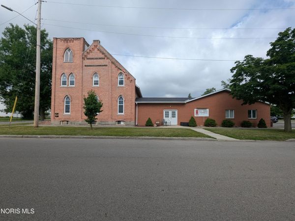 201 W Lawrence Street , Montpelier, OH 43543