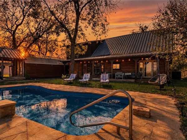 872 CR 430 , San Saba, TX 76877