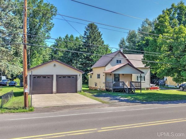 28206 9th Street, Schoolcraft Twp, MI 49945