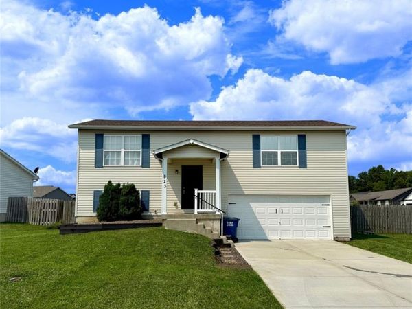 823 Legolas Lane, Wright City, MO 63390