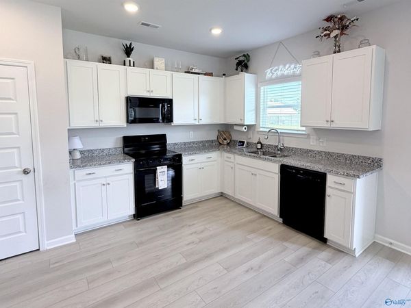 18834 Cottontail Lane, Athens, AL 35613