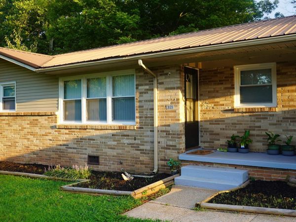 3121 Greenhill Drive NW, Huntsville, AL 35810