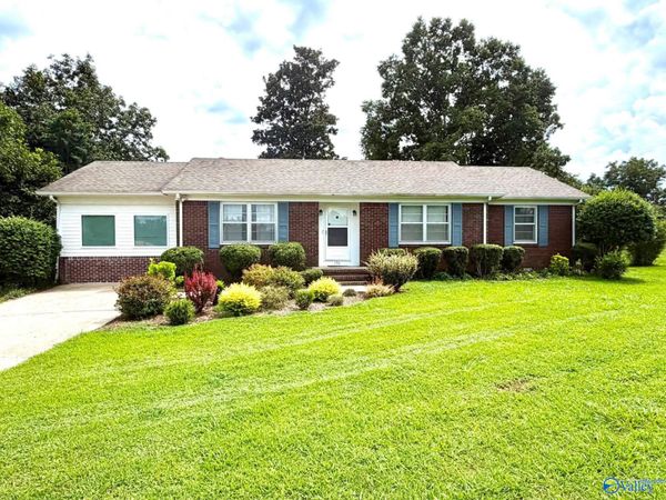 796 Lester Drive, Boaz, AL 35957